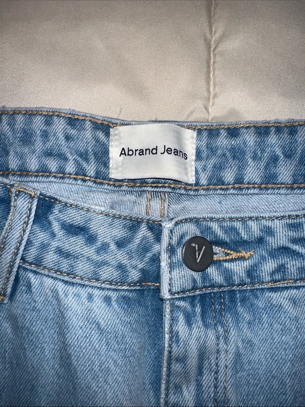 Abrand Jeans Light Wash High-Rise Denim